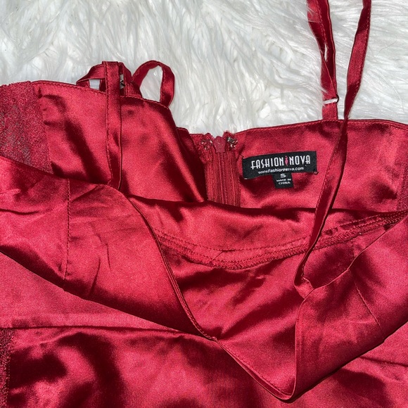 Dress - Picture 4 of 5